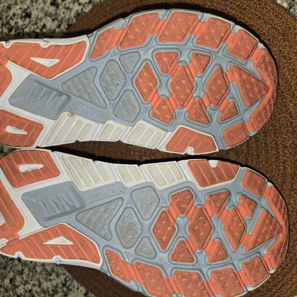 HOKA SZ 7 - Arahi 6 - Picture 4 of 4